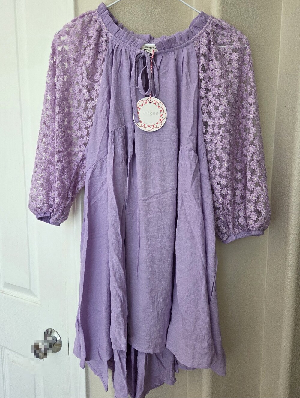 NWT Umgee V-Neck Tie Lace Tiered Tunic Top Size S/M/L